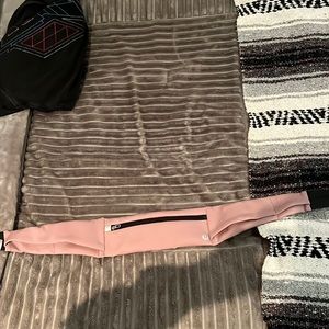 Lululemon running belt